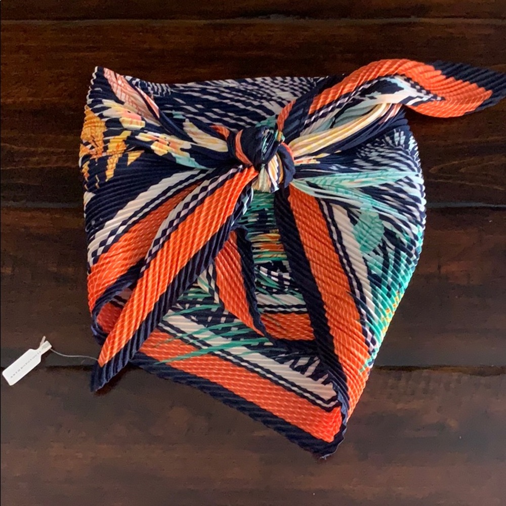 Crinkle Scarf